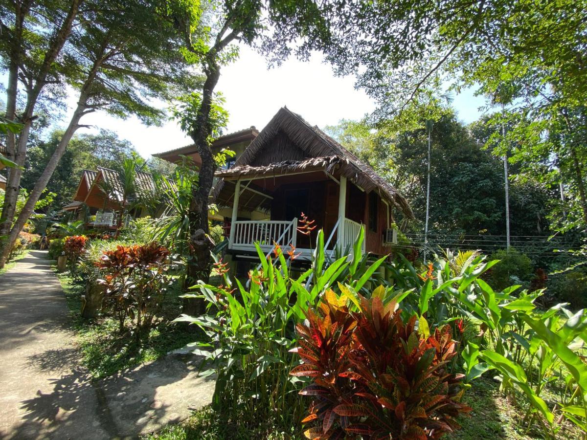 Khao Sok Jungle Huts Resort Khao Sok National Park Extérieur photo